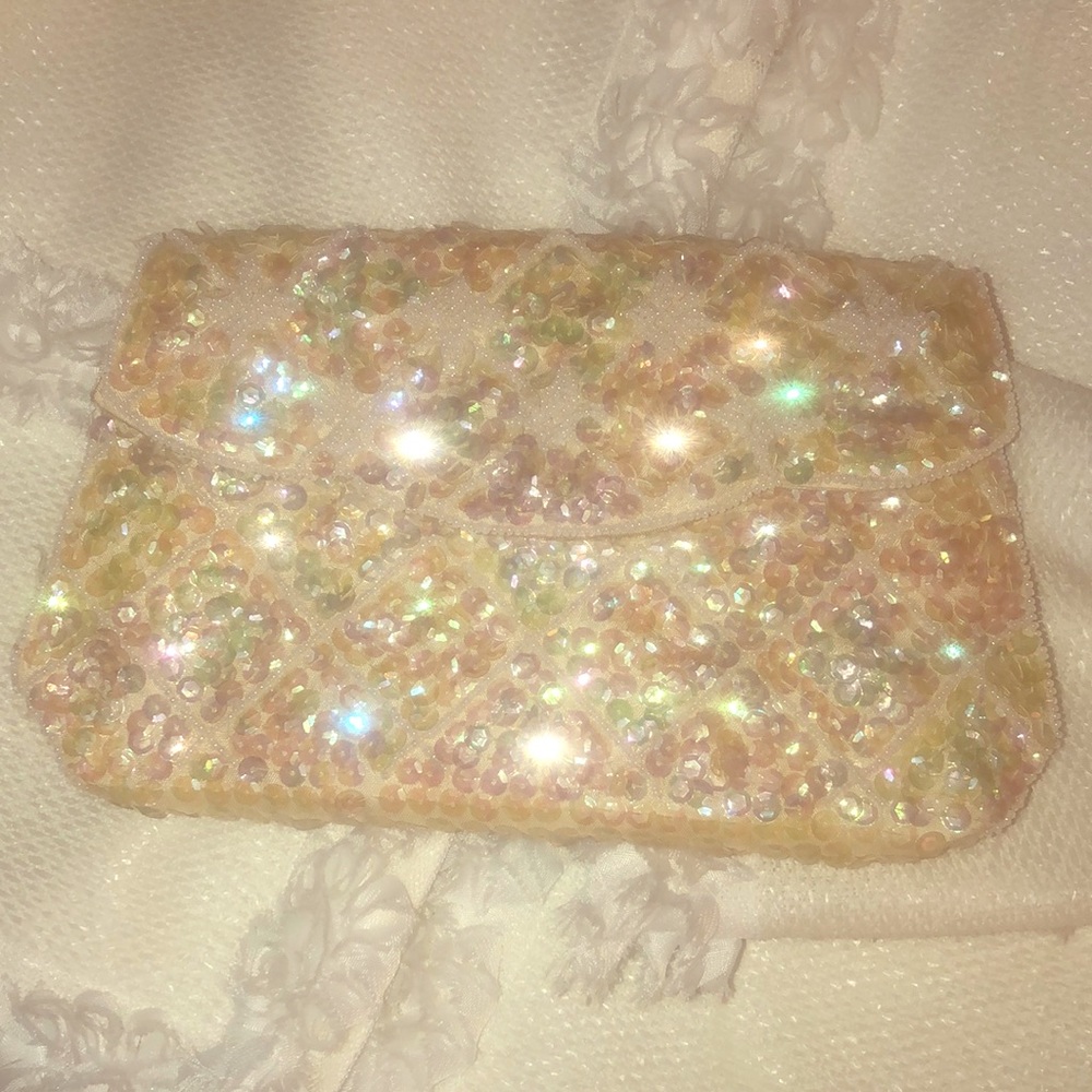 Vintage ivory sequined clutch